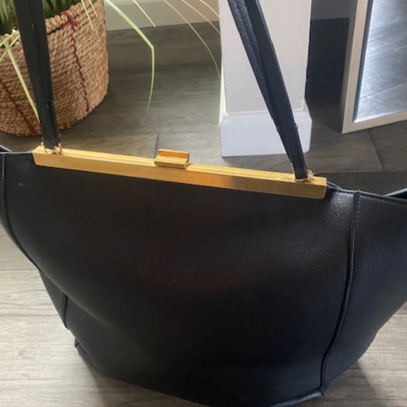 Celine Cabas Black Tote Purse - Picture 2 of 4